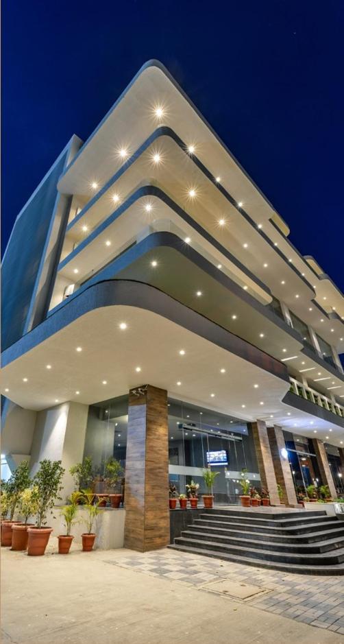 Afc Hotel Indore Exterior photo